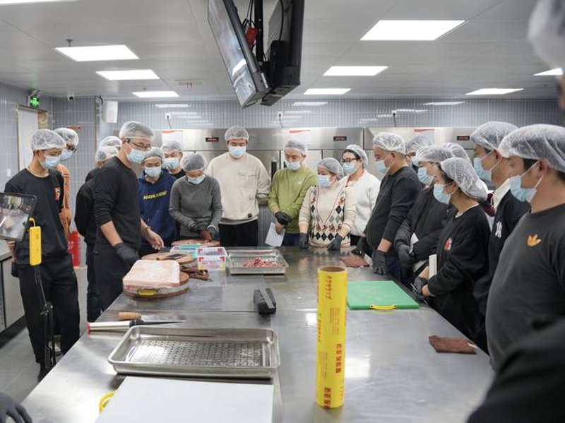 餐饮品牌的春天：如何策划出圈？
